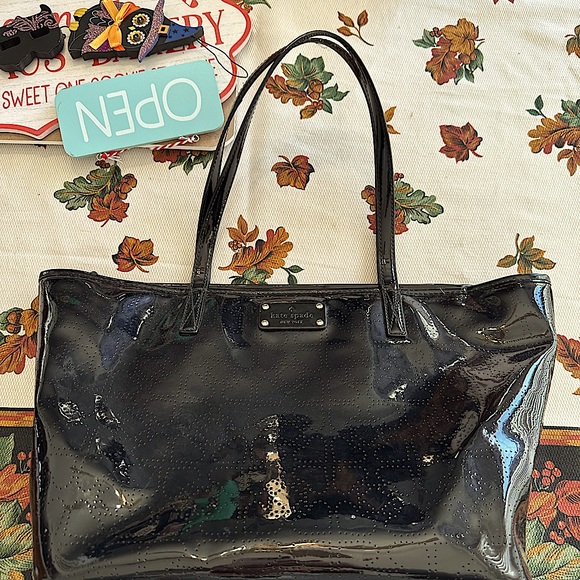 Kate Spade Sophie Camellia Street Patent Tote - Picture 5 of 16